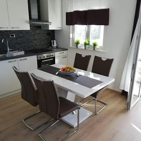 In With Sea View, Terrace, Air Conditioning, Wifi 3423-6 * Duće